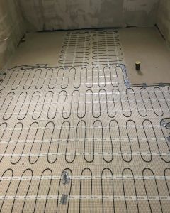 padlófűtés fürdőszobában elektromos fűtőszőnyeg